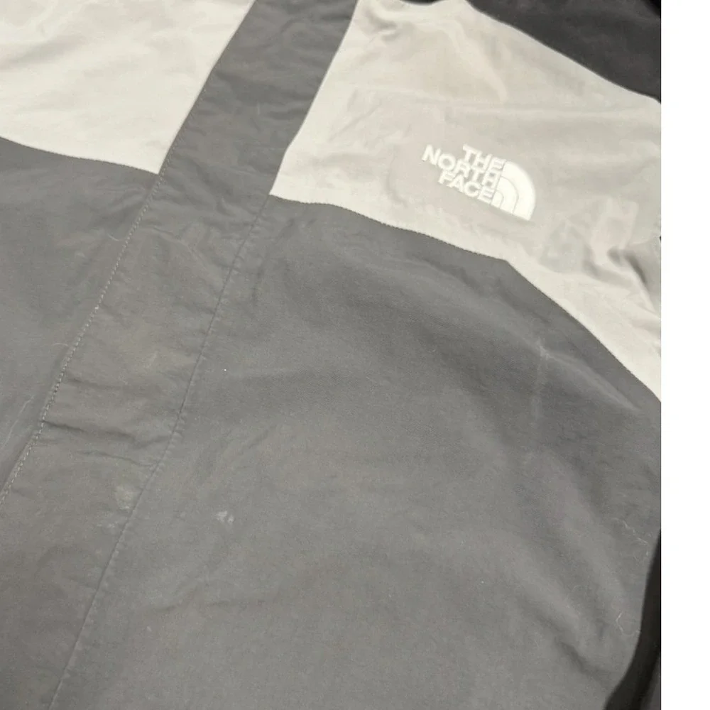 The North Face HyVent Rain Jacket Mens Grey Black Hooded Waterproof Shell Coat S